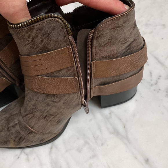 Bronze Marbled Leather Look Unique Booties - Picture 8 of 14